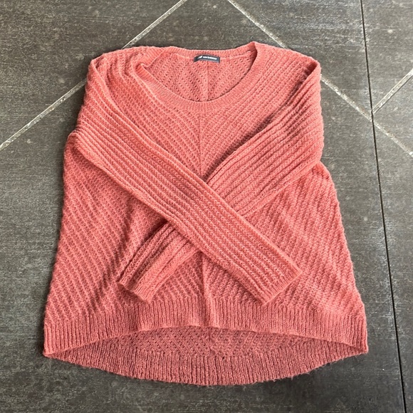 New balance sweater - Picture 1 of 6